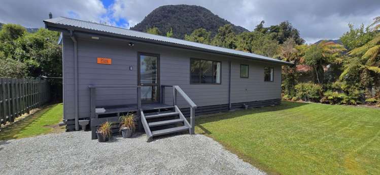 24a Cron Street Franz Josef Glacier_17