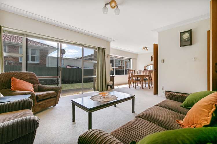 2/79 Rawhiti Road One Tree Hill_4