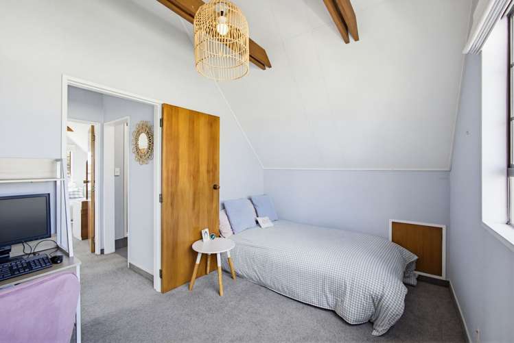 2/37 Middle Road Havelock North_26