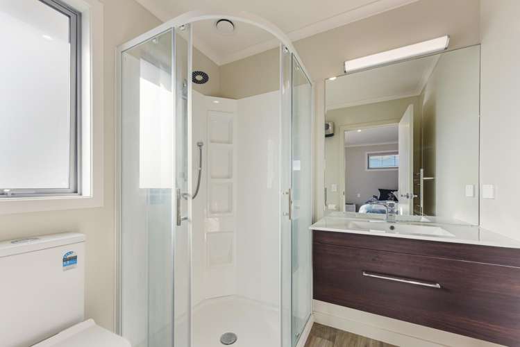 42 Katania Heights Brightwater_13