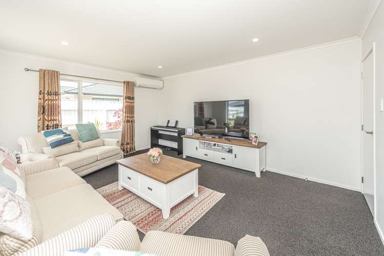 35 Magnolia Crescent Tawhero_7