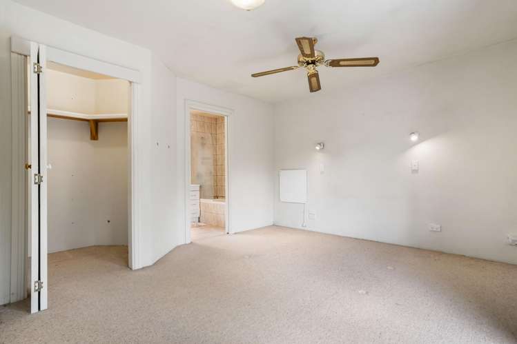 1 Governors Heights Whangamata_11