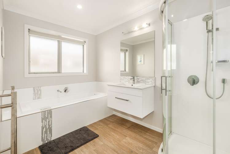 13 Saint Vincent Way Waikanae_2