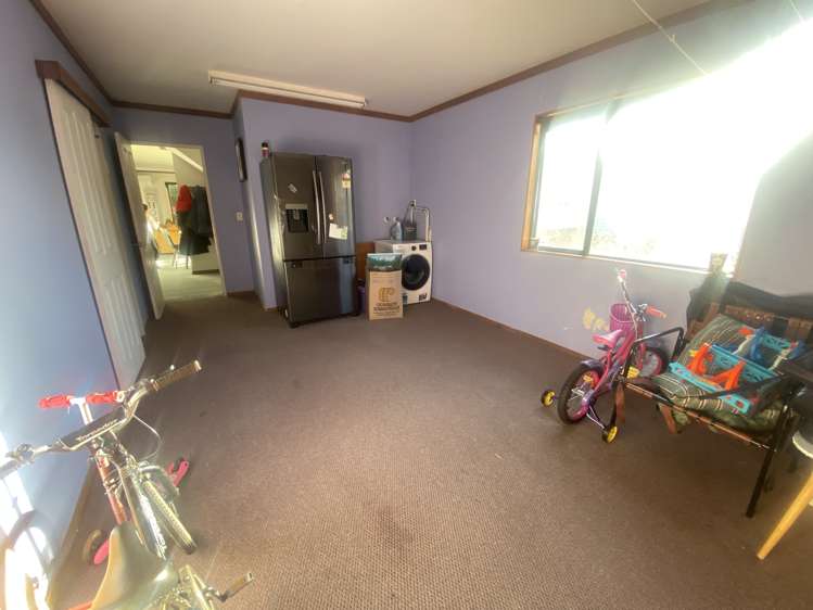 1/8 Swainson Street Naenae_22