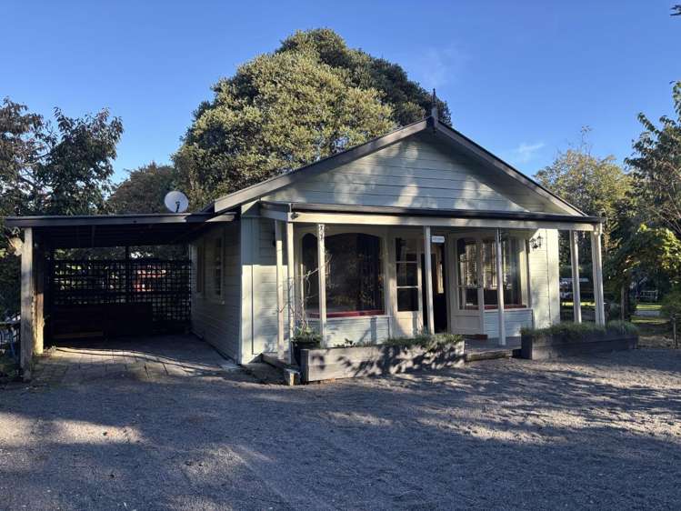 42 Riverbank Road Okoia_10