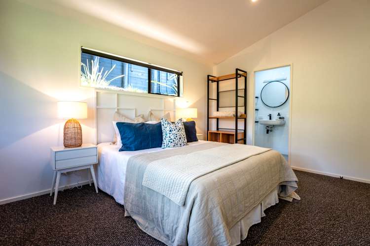 11 Lannan Road Surfdale_22