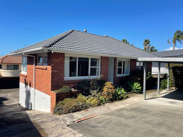 73 Deep Creek Road Waiake_2