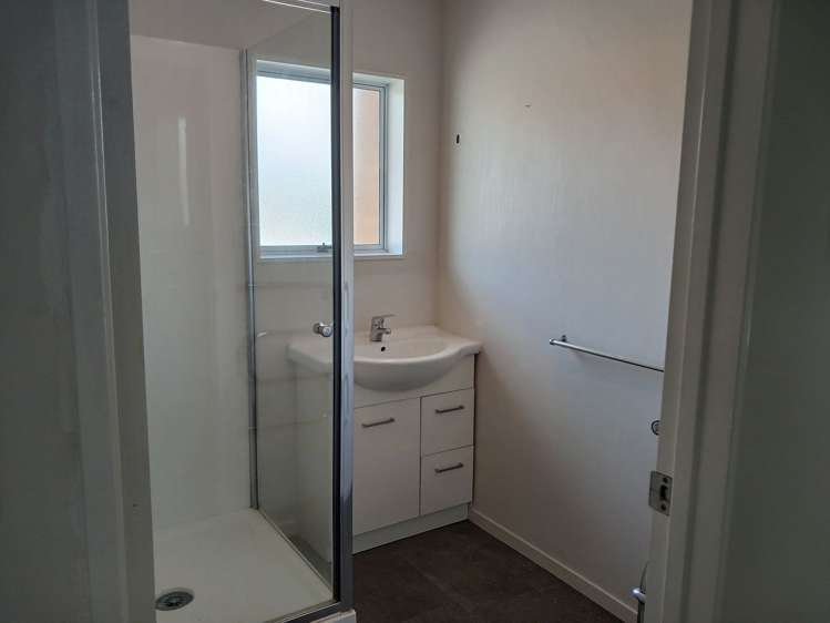 2/179 Richardson Road Mount Albert_7