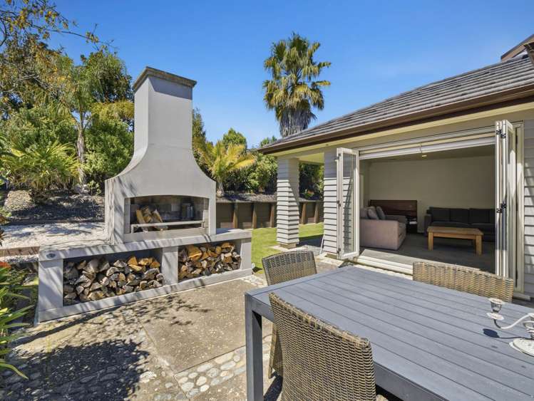 39 Admirals Court Drive Greenhithe_14