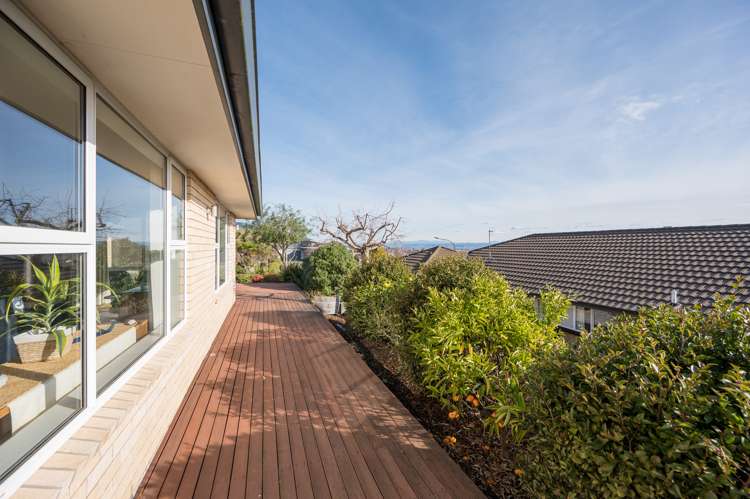 5 Norfolk Place Stoke_23