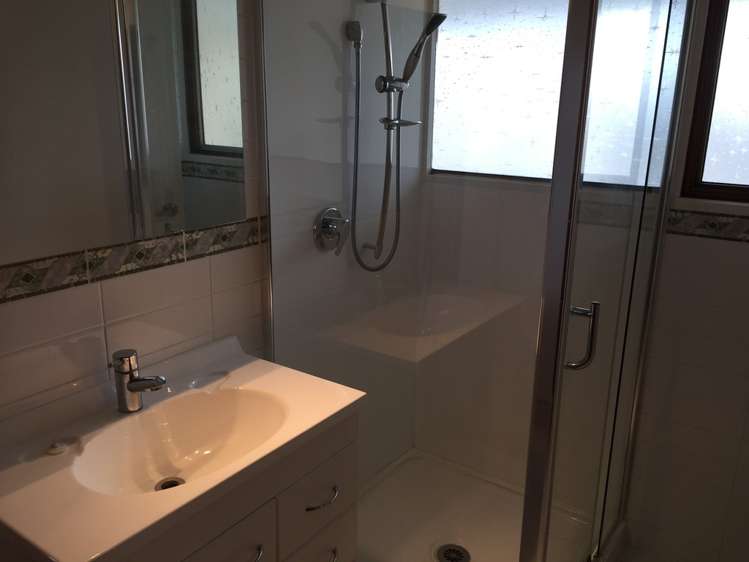 953 Whangaparaoa Road Manly_10