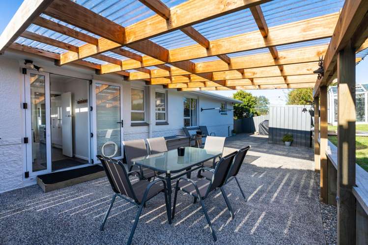 8 Mcdonald Street Brockville_16