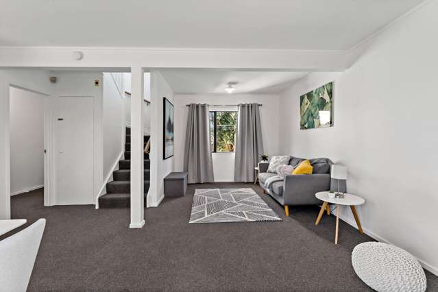 1/26 Barneys Farm Road Clendon Park_3
