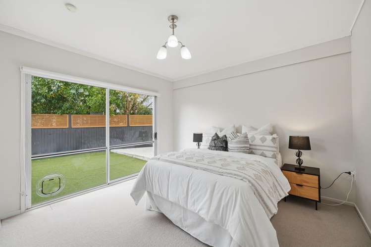 2/3 Bronwyn Place Torbay_7