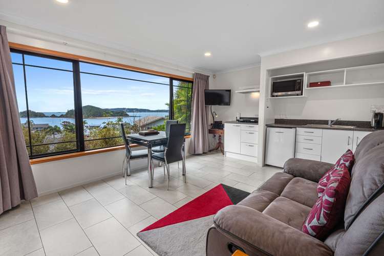 10-12 Bayview Rd Paihia_5