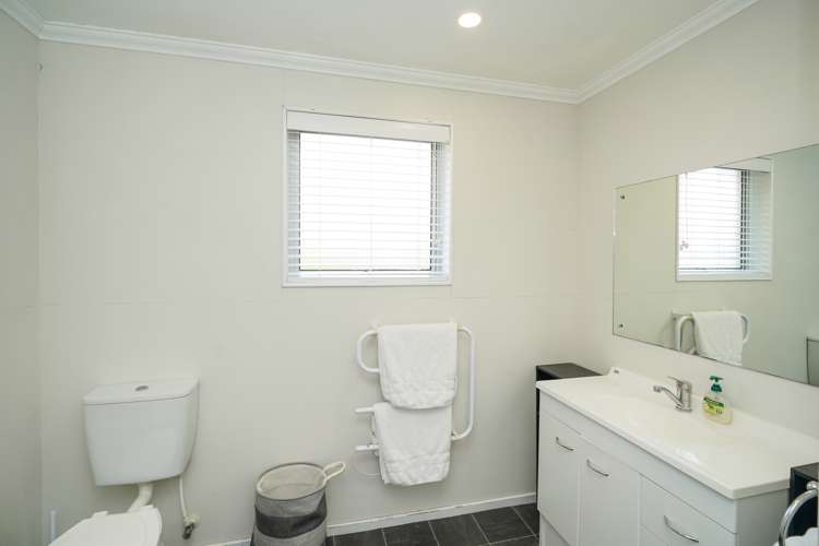 162 Cunningham Crescent Grasmere_13