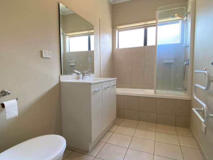 19 Lomas Way Albany_10