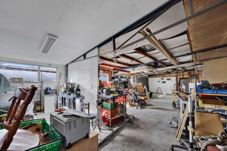 11 High Street Eltham_38
