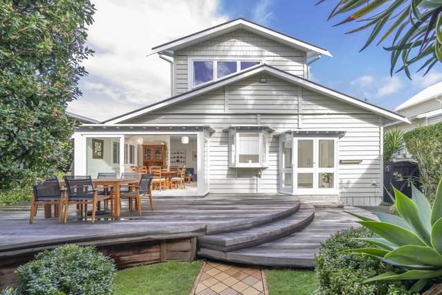 Cherished Family Bungalow - North-Facing on 607m2!