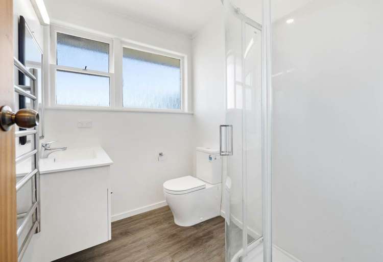 2/97 Pah Road Royal Oak_7