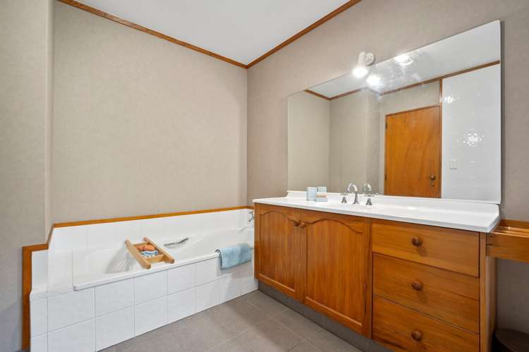 751 Esdaile Road Whakamarama_18