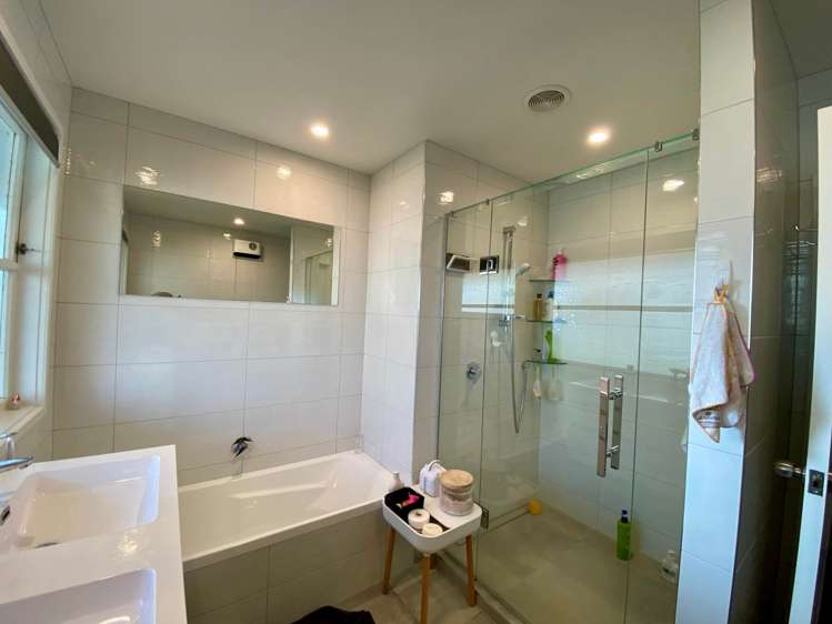 18 Belmere Rise Farm Cove_11