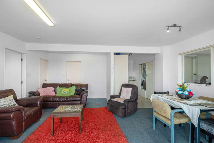 1 Cron Avenue Te Atatu South_14