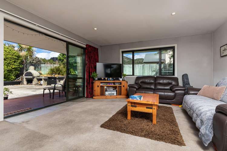 51 Frye Crescent Albert Town_13