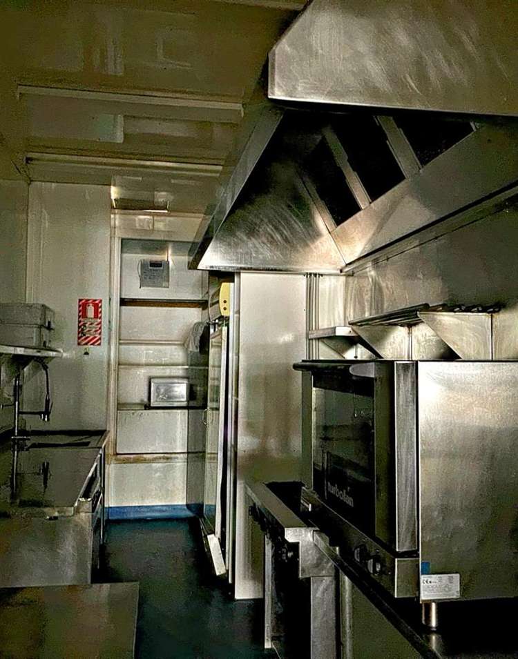 (Shop 3) 3 Inverness Road Browns Bay_3