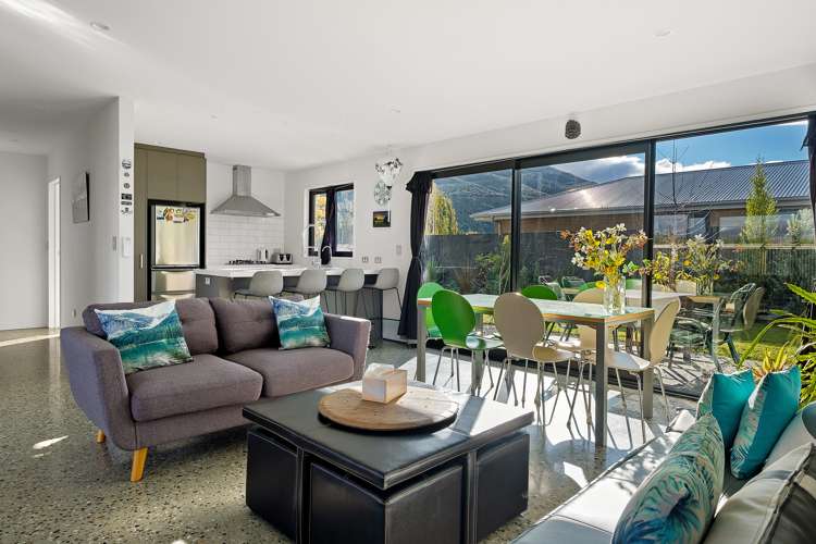 6 Hewson Crescent Lake Hawea_3