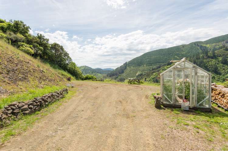 586 Brook Street The Brook_11