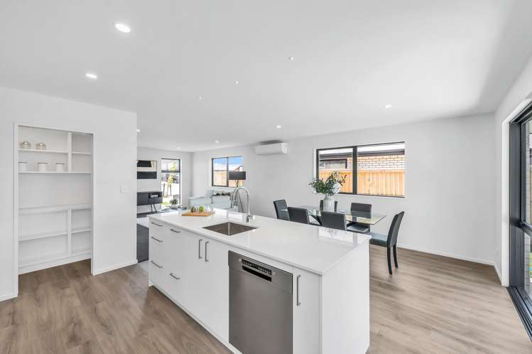 146 Ed Hillary Drive_5