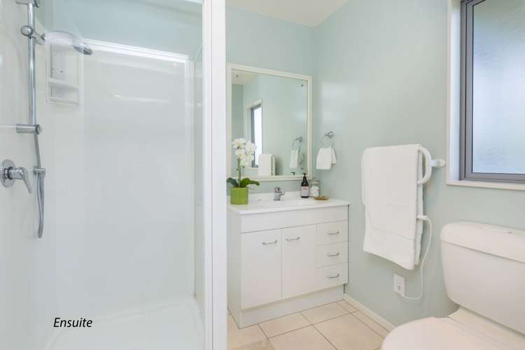 4 Ronald Scott Grove Riverstone Terraces_10