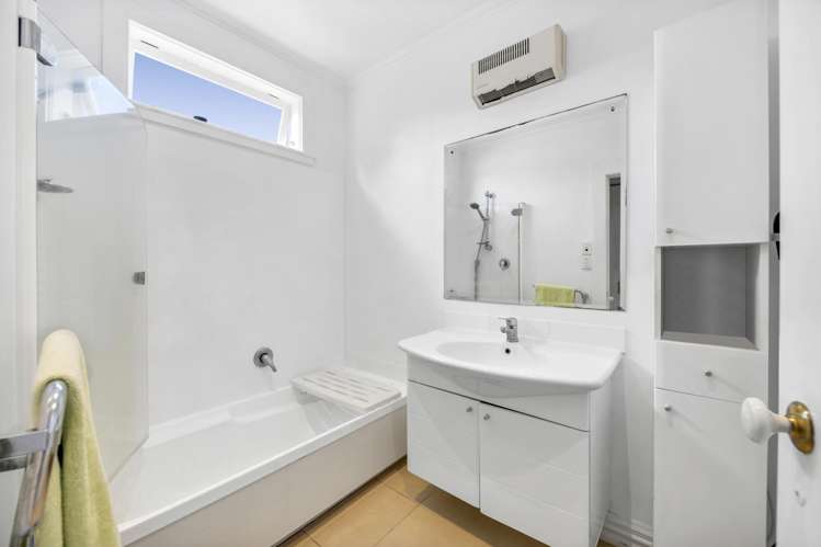 198 Whitney Street Blockhouse Bay_12