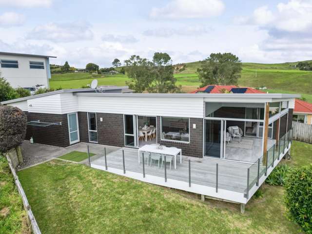 Sunny spot in Welcome Bay