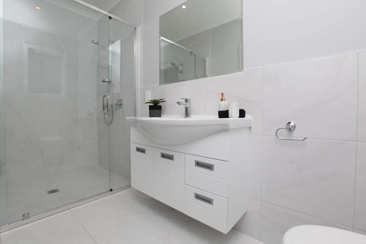 7 Alan Livingston Drive Cambridge_14