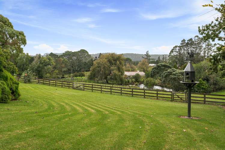 37 Lloyd Road Riverhead_6