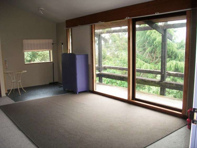 18 Ngatarua Road Putiki_8