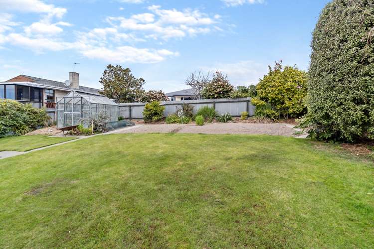 12 Benmore Street Glenwood_22