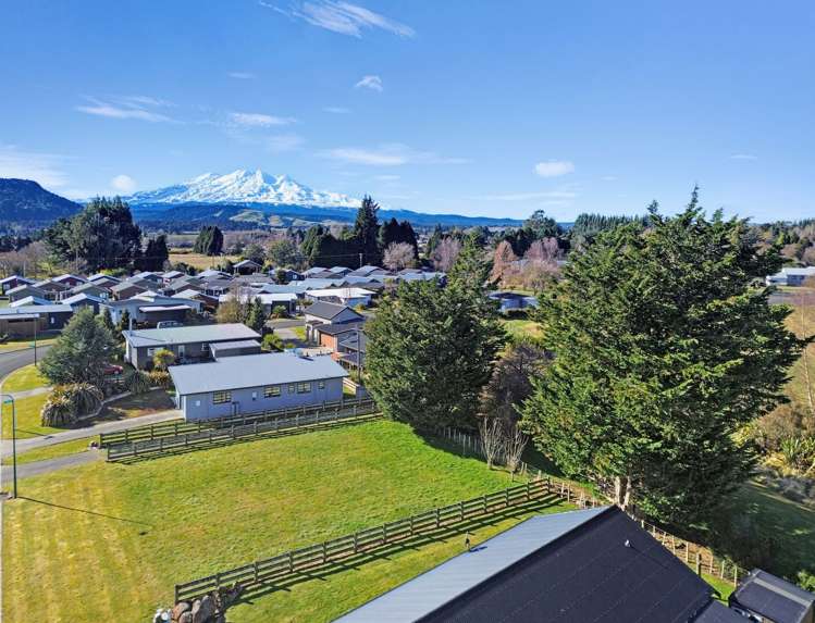 11 Snowmass Drive Ohakune_13