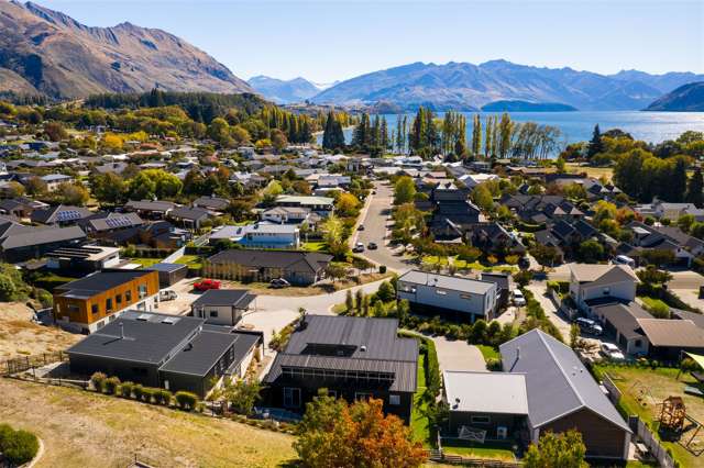 3 Houliston Close Wanaka_1