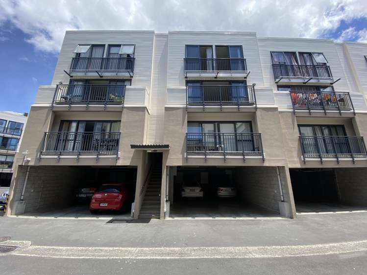 18/22 Normanby Rd Mount Eden_1