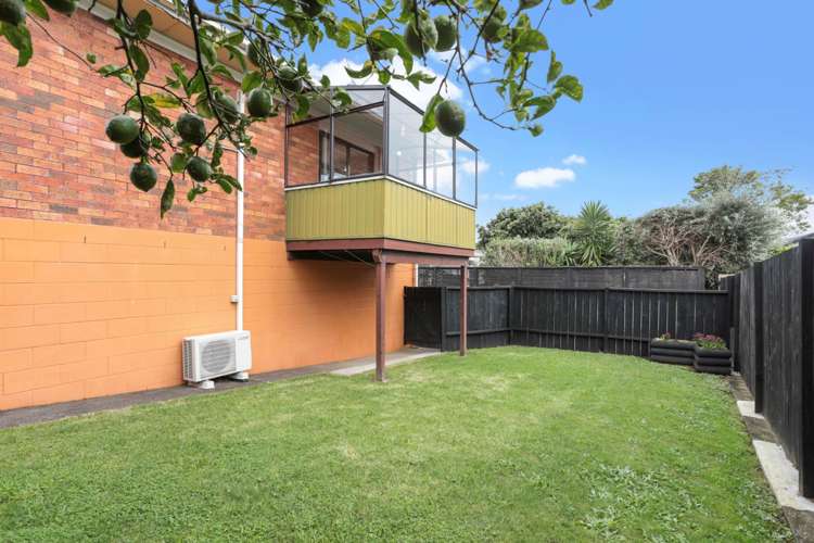 2/92 Grey Street Onehunga_9