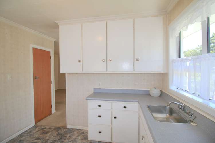 217a Queens Drive Windsor_5