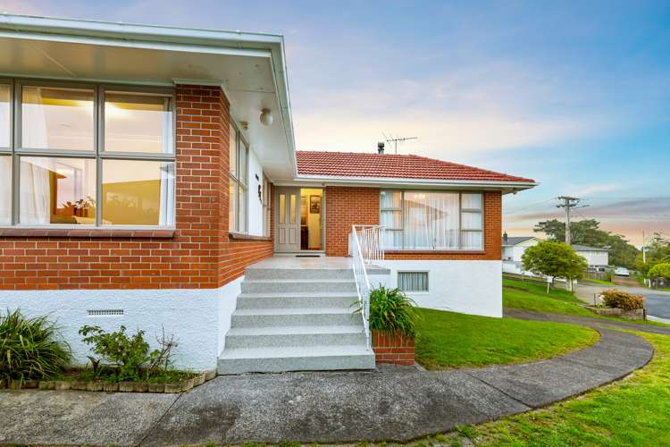 8 Sally Crescent Mount Roskill_5