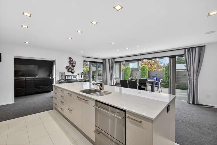 5 Reka Street Parklands_10