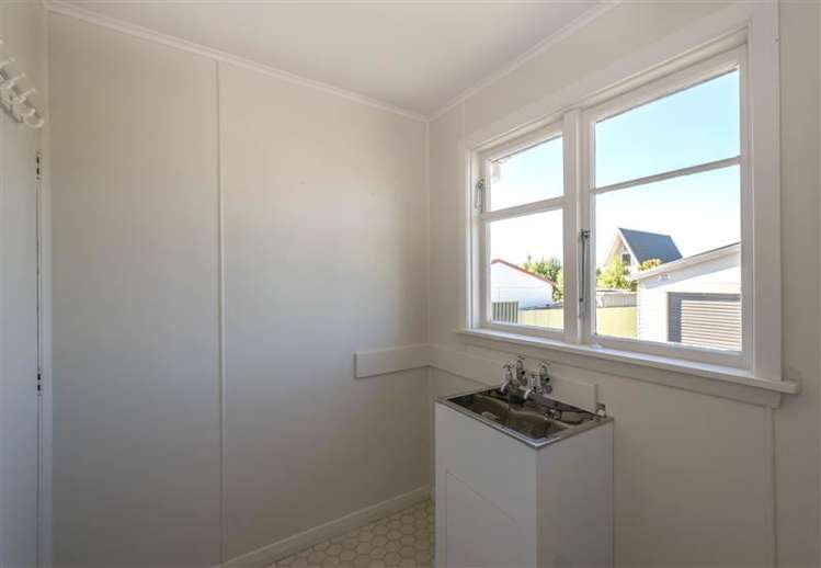 123 Weld Street Redwoodtown_12