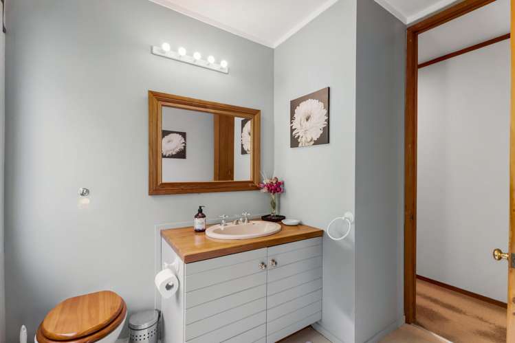 401 Redoubt Road Totara Park_9