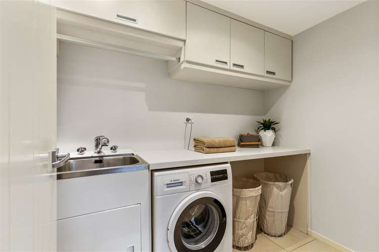 30 Churchill Road Murrays Bay_14