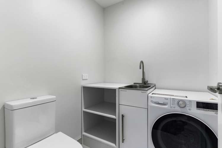 41B Kingdale Road 11401_12